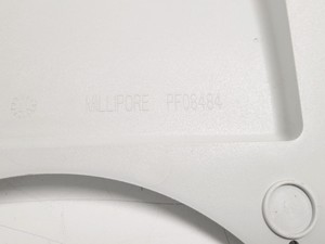Thumbnail image of Millipore Elix Essential 10 UV Water Purification System w/ 60 Litre Tank Lab