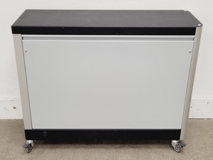 Thumbnail image of Parker Balston 3848 NitroFlow Lab Nitrogen Generator (2017) Lab