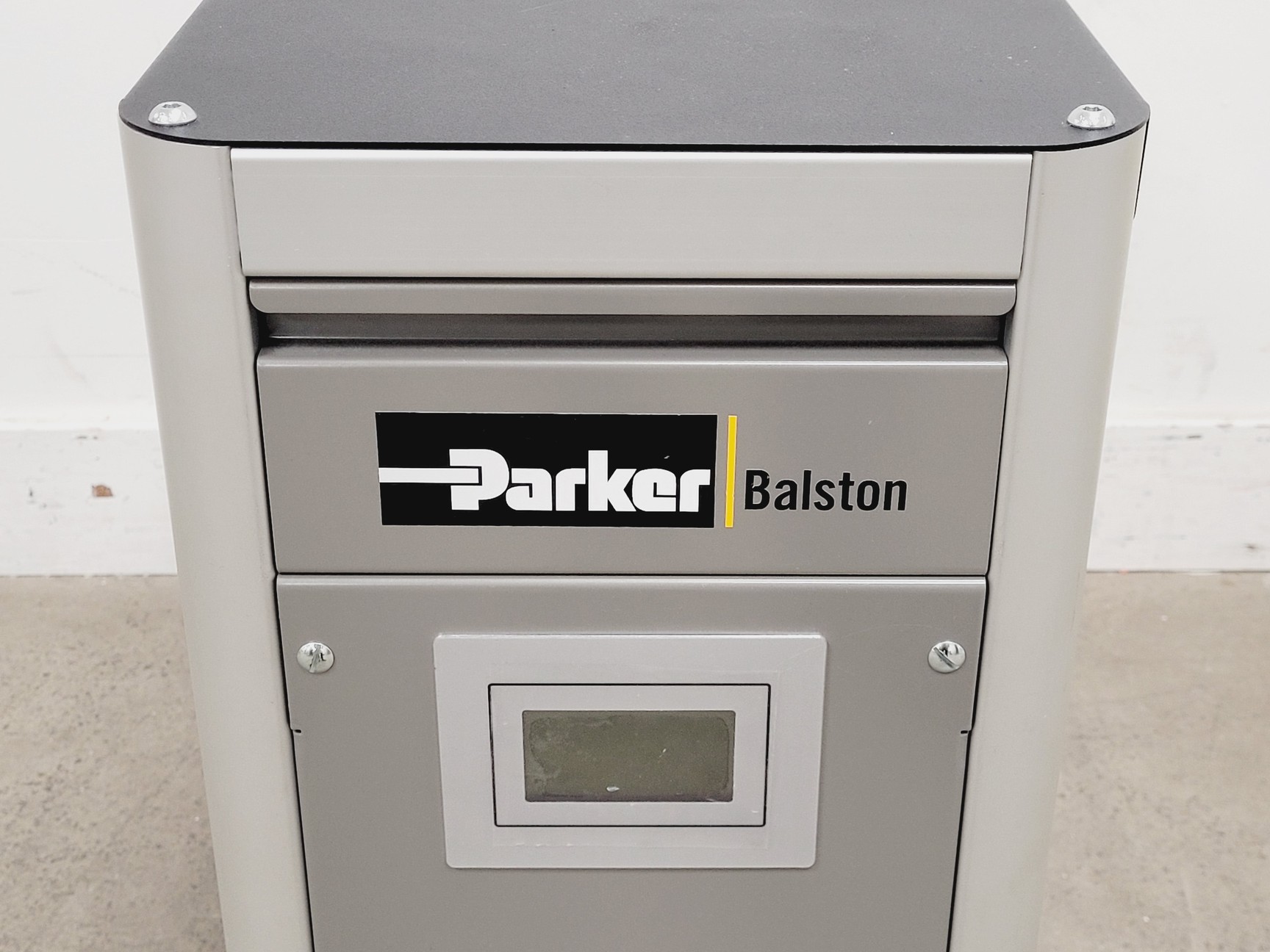 Image of Parker Balston 3848 NitroFlow Lab Nitrogen Generator (2017) Lab