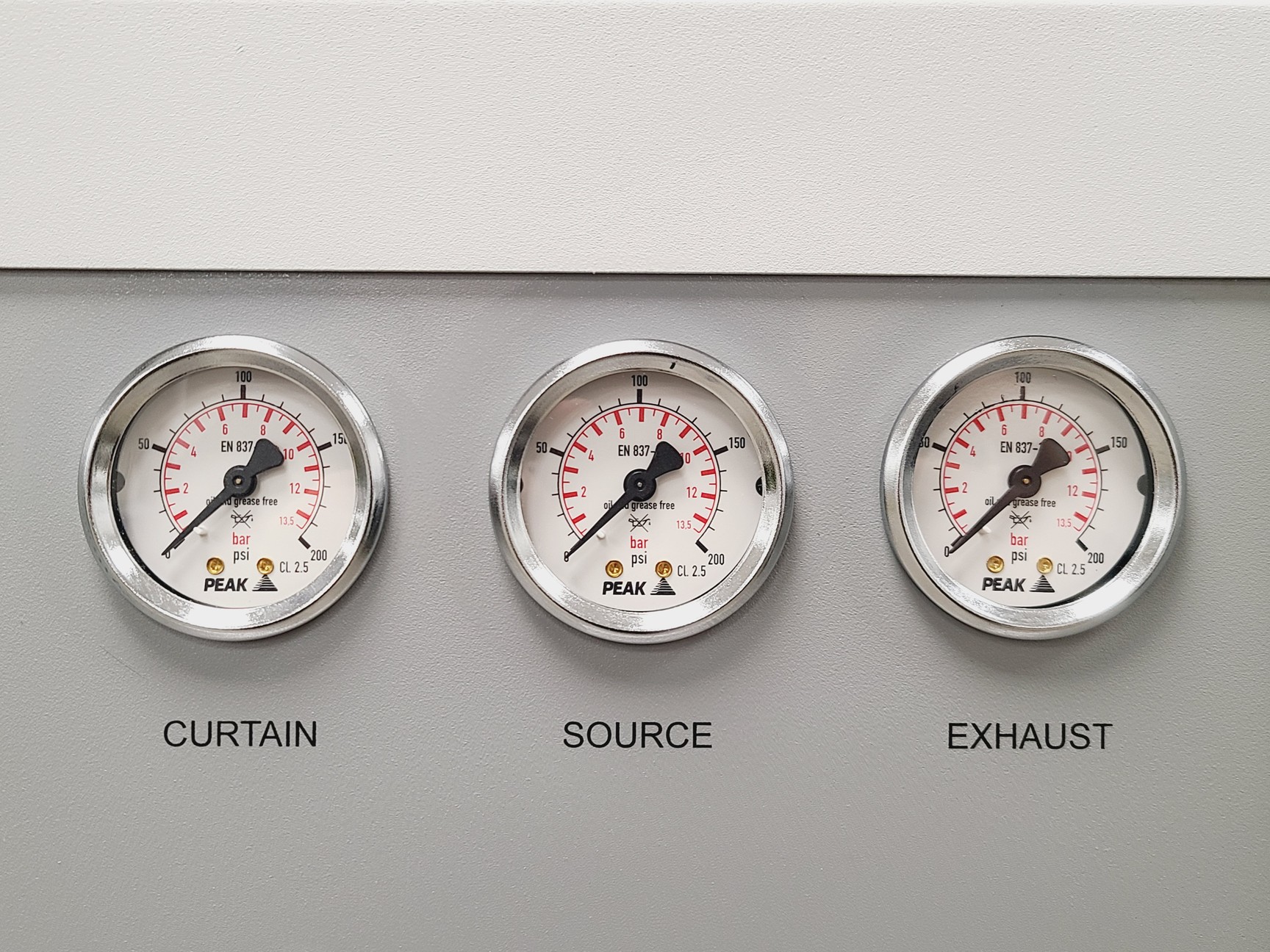 Image of PEAK Scientific Genius 3031 Nitrogen Generator (2016) Lab