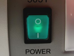 Thumbnail image of PEAK Scientific Genius 3031 Nitrogen Generator (2016) Lab