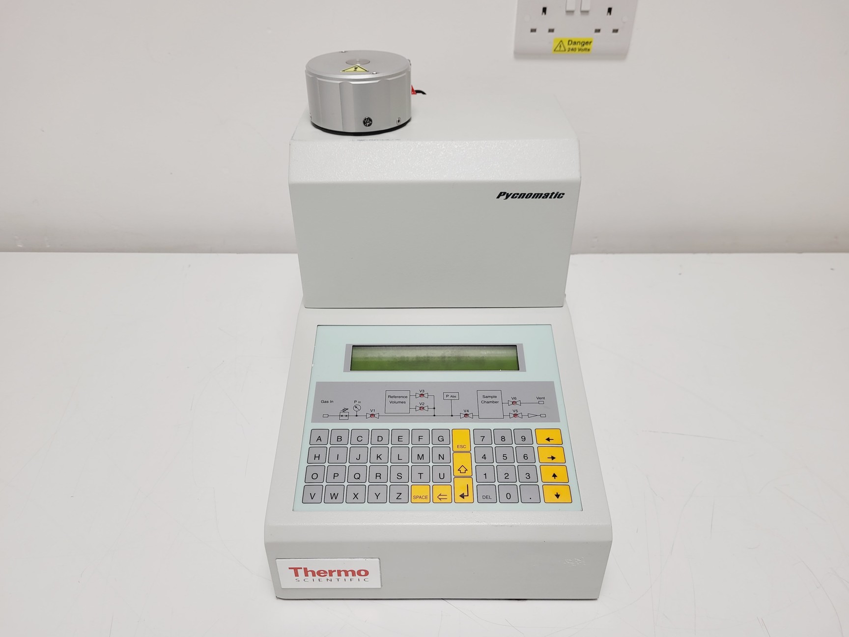 Image of Thermo Scientific Pycnomatic ATC Pycnometer w/ Calibration Kit Lab
