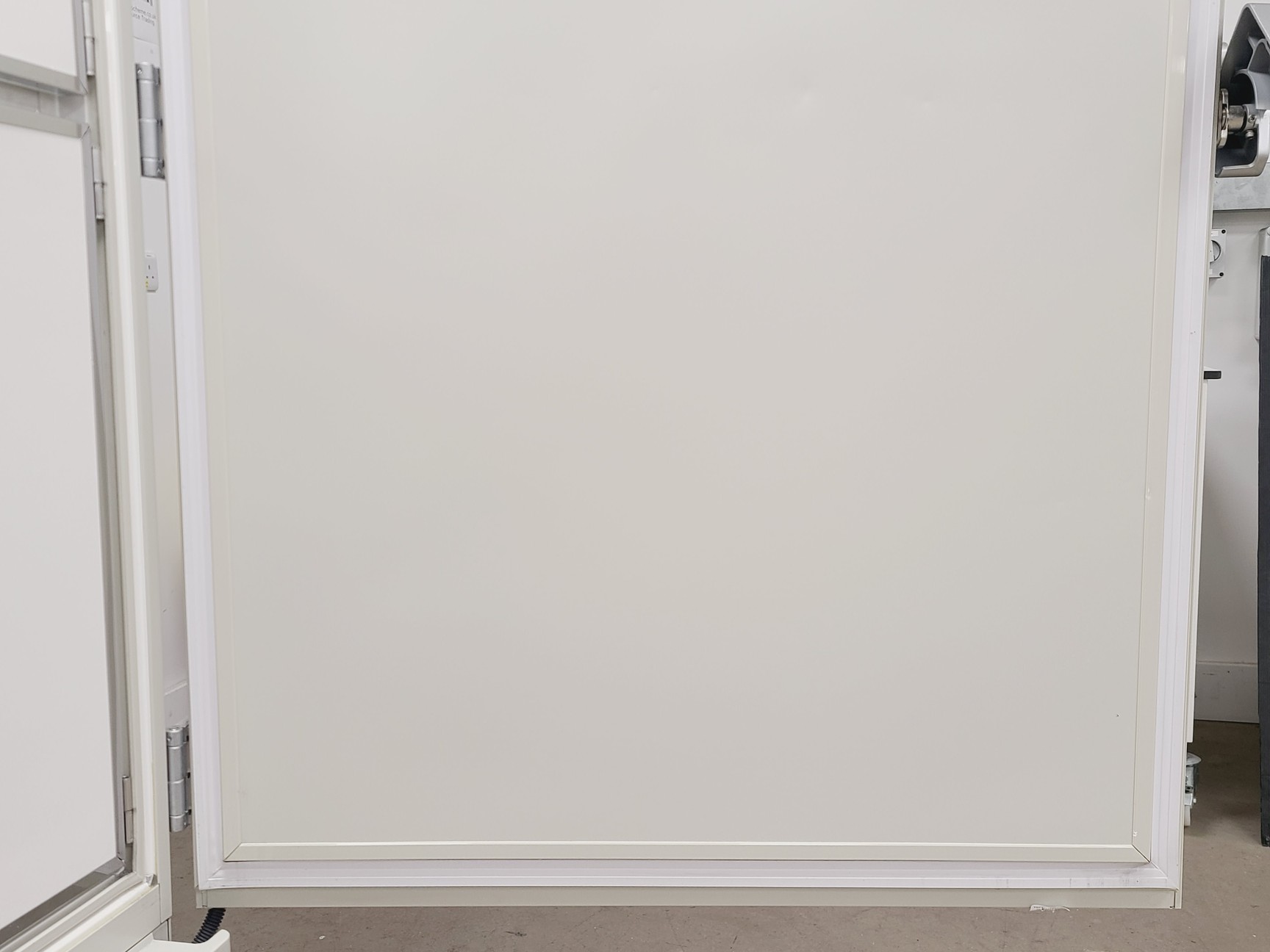 Image of Panasonic KM-DU73Y1E Ultra-Low Temperature Freezer