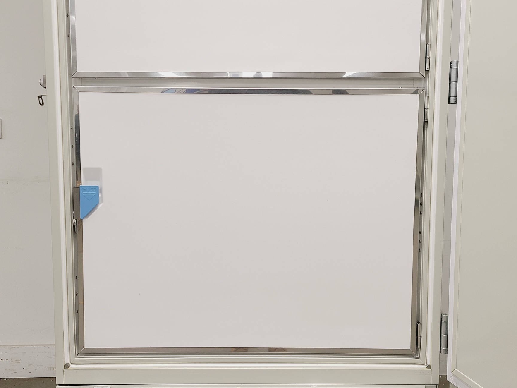 Image of Panasonic KM-DU73Y1E Ultra-Low Temperature Freezer