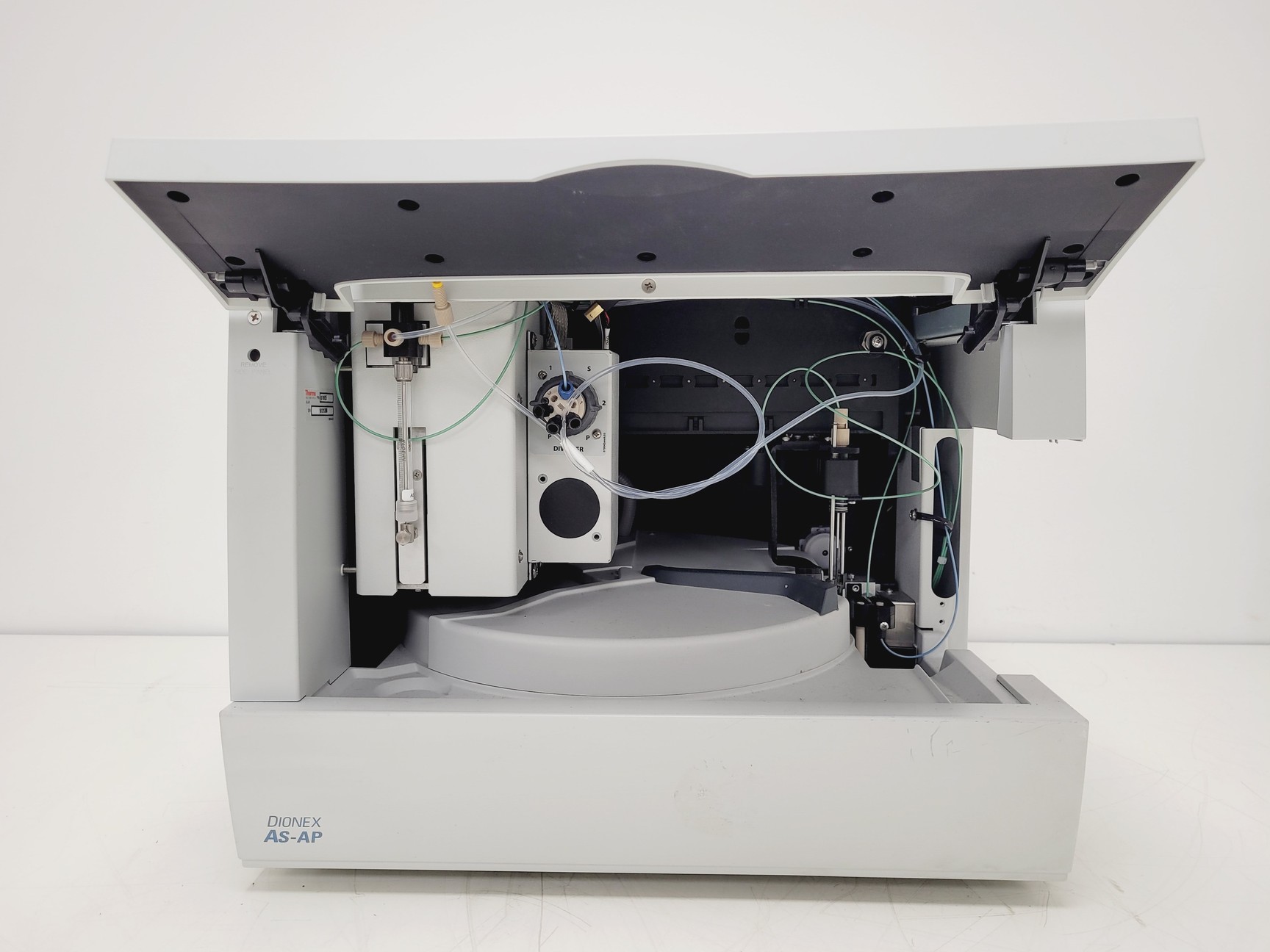 Image of Thermo Scientific Dionex ICS-5000 Ion Chromatography System, AS-AP, DP-5 Lab