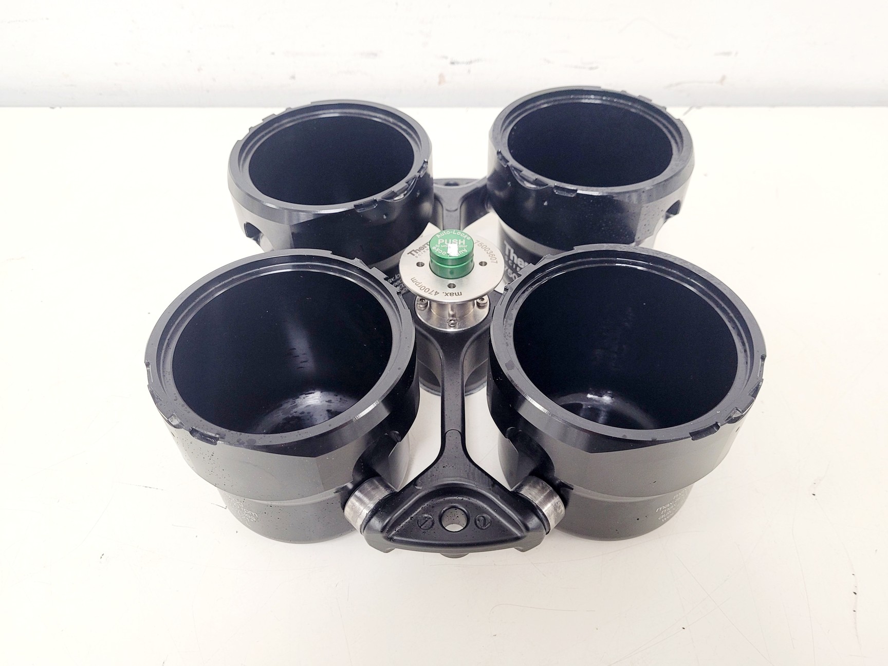Image of Thermo Fisher Scientific Heraeus Megafuge 40R Benchtop Centrifuge