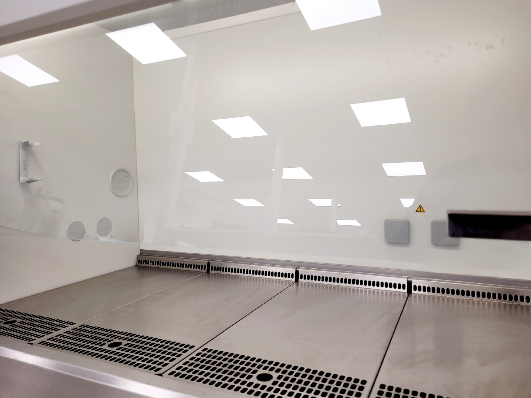 Image of Thermo Scientific MSC-Advantage MSC 1.2 Class 2 Microbiological Safety Cabinet 