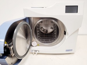 Thumbnail image of Eschmann Little Sister SES 3000B Vacuum Autoclave Lab
