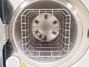 Thumbnail image of Eschmann Little Sister SES 3000B Vacuum Autoclave Lab