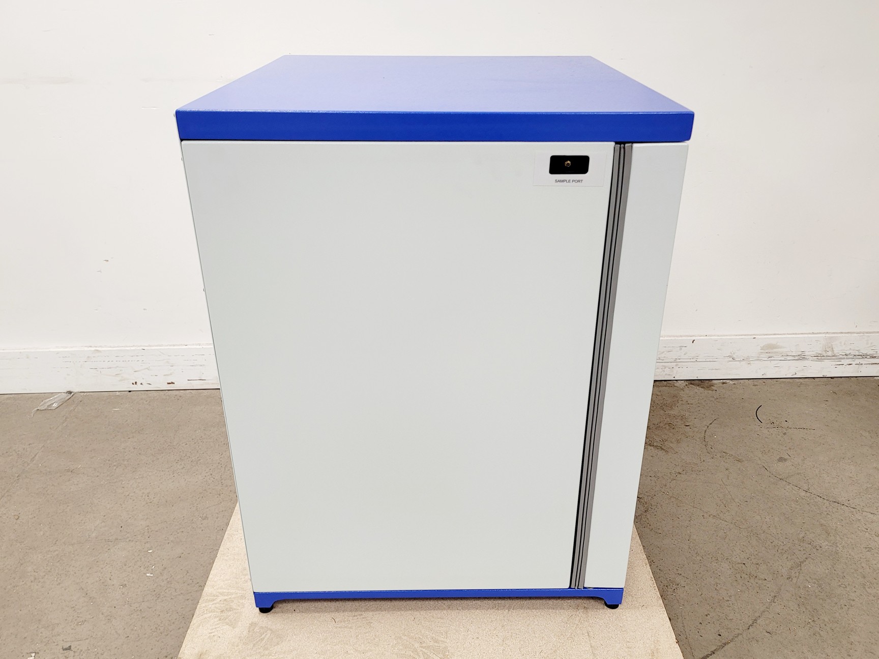 Image of GS Biotech 170L CO2 Incubator