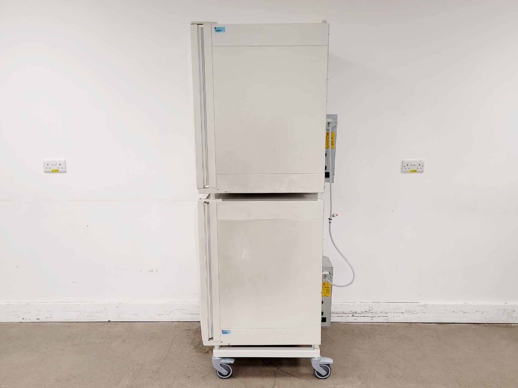 Image of Kendro Heraeus HERAcell CO2 Incubator Double Stack
