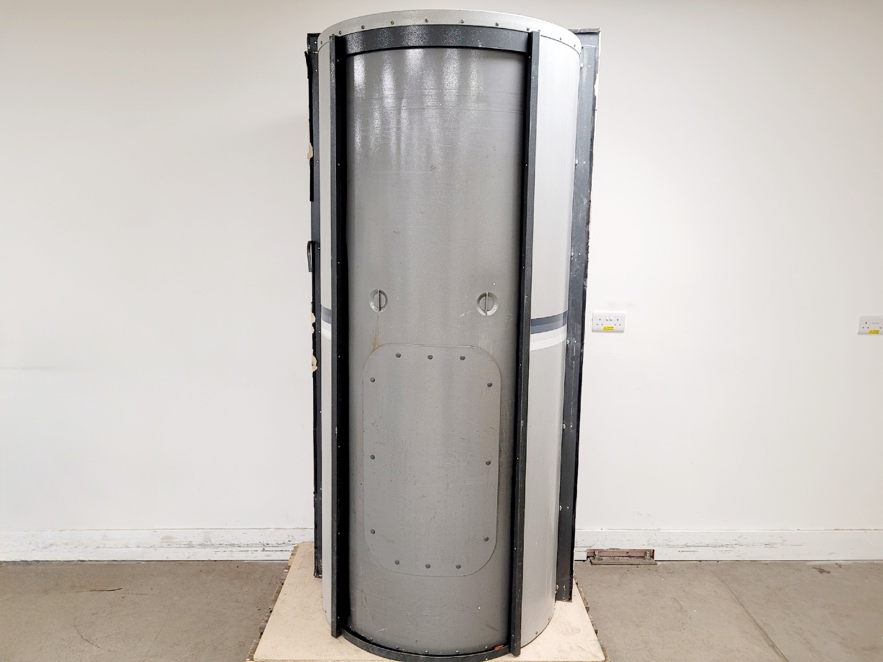 Image of Marrutt RD35 Laboratory Darkroom Two Way Revolving Rotary Door 