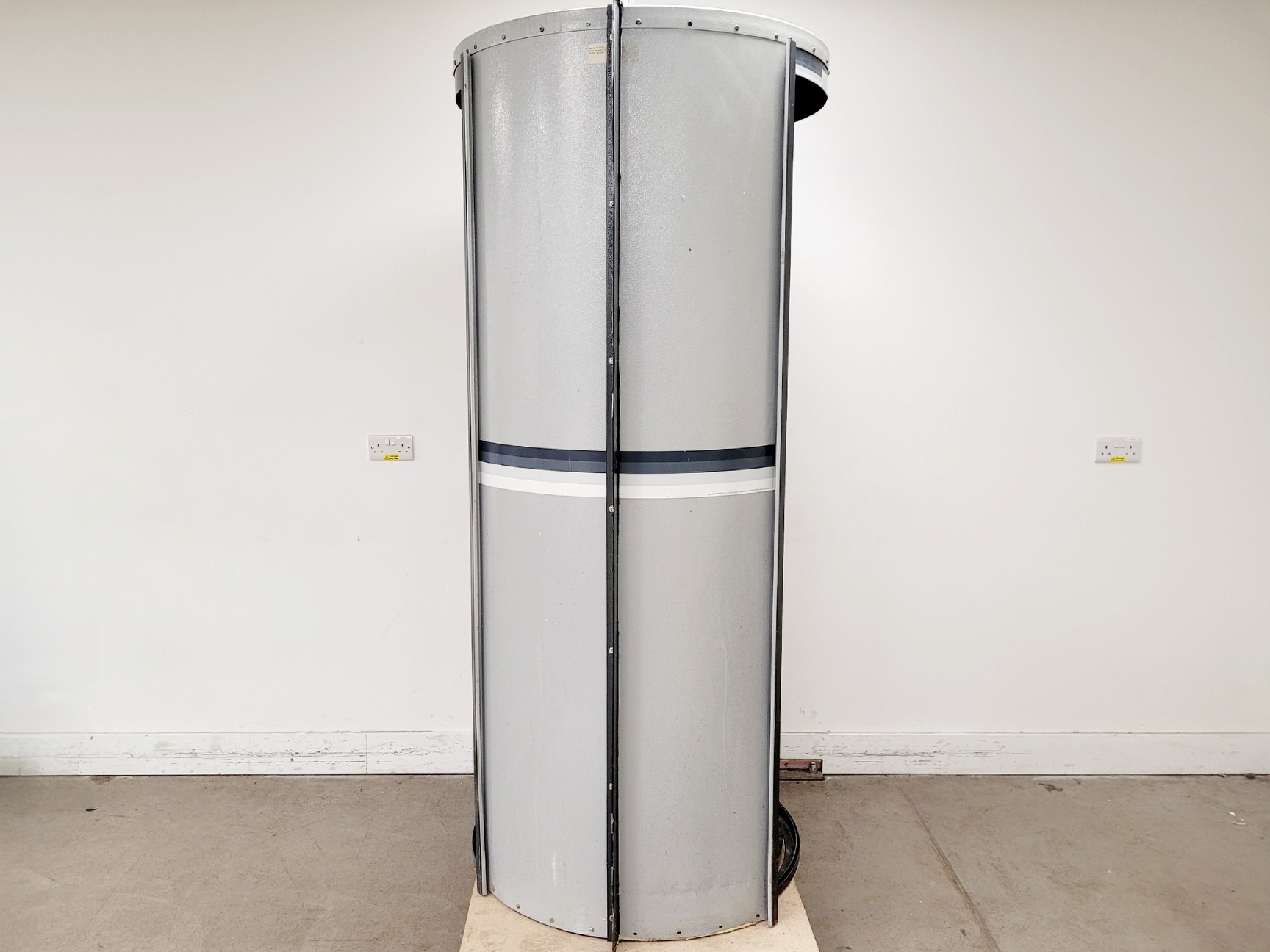 Image of Marrutt RD35 Laboratory Darkroom Two Way Revolving Rotary Door 