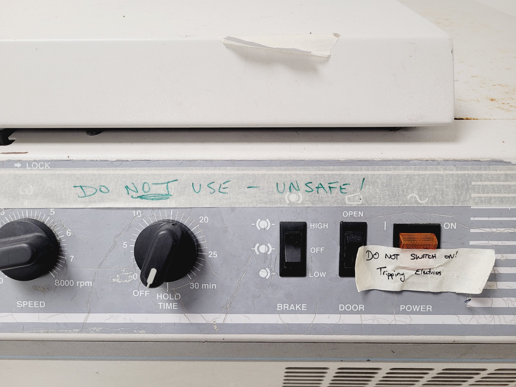 Image of Beckman Coulter Allegra 6R Centrifuge