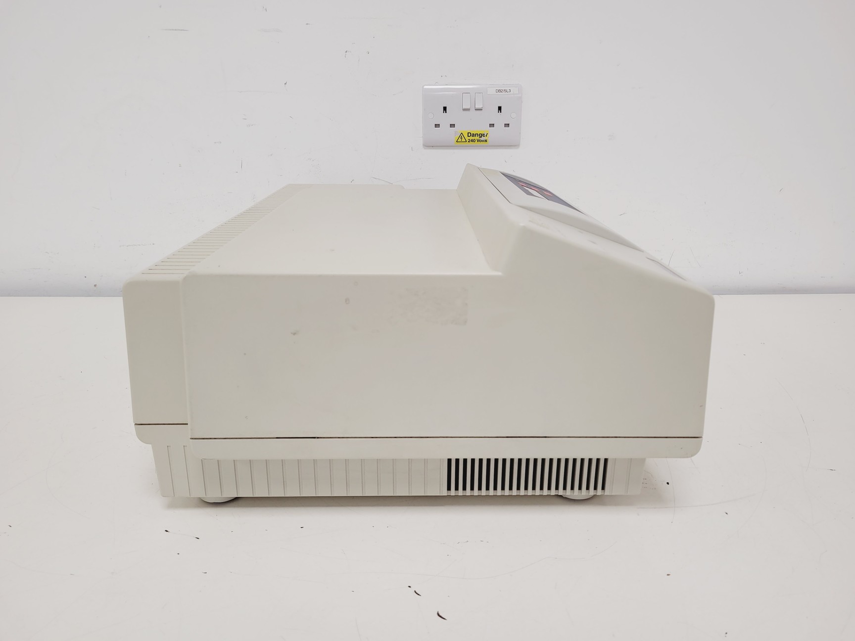 Image of Molecular Devices Spectra Max Gemini XS Microplate Reader