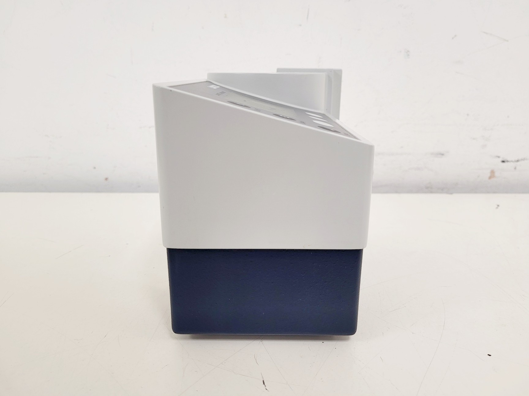 Image of Lonza Lucetta Luminometer Lab