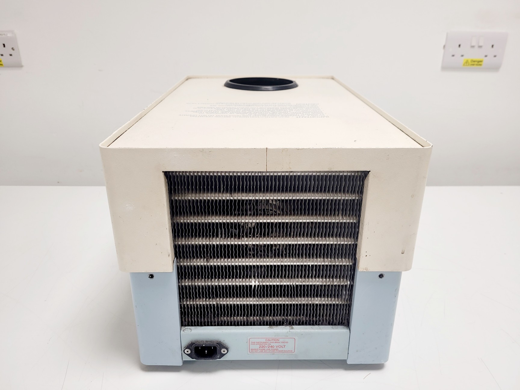 Image of Savant Speedvac Concentrator SVC100H w/RT 100 Refrigerated Condensation Trap