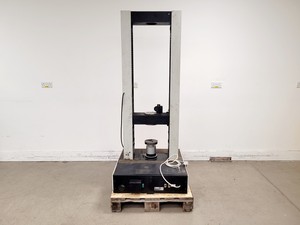 Thumbnail image of Instron 1122 Universal Testing Machine w/ 3x Load Cells, Accessories 