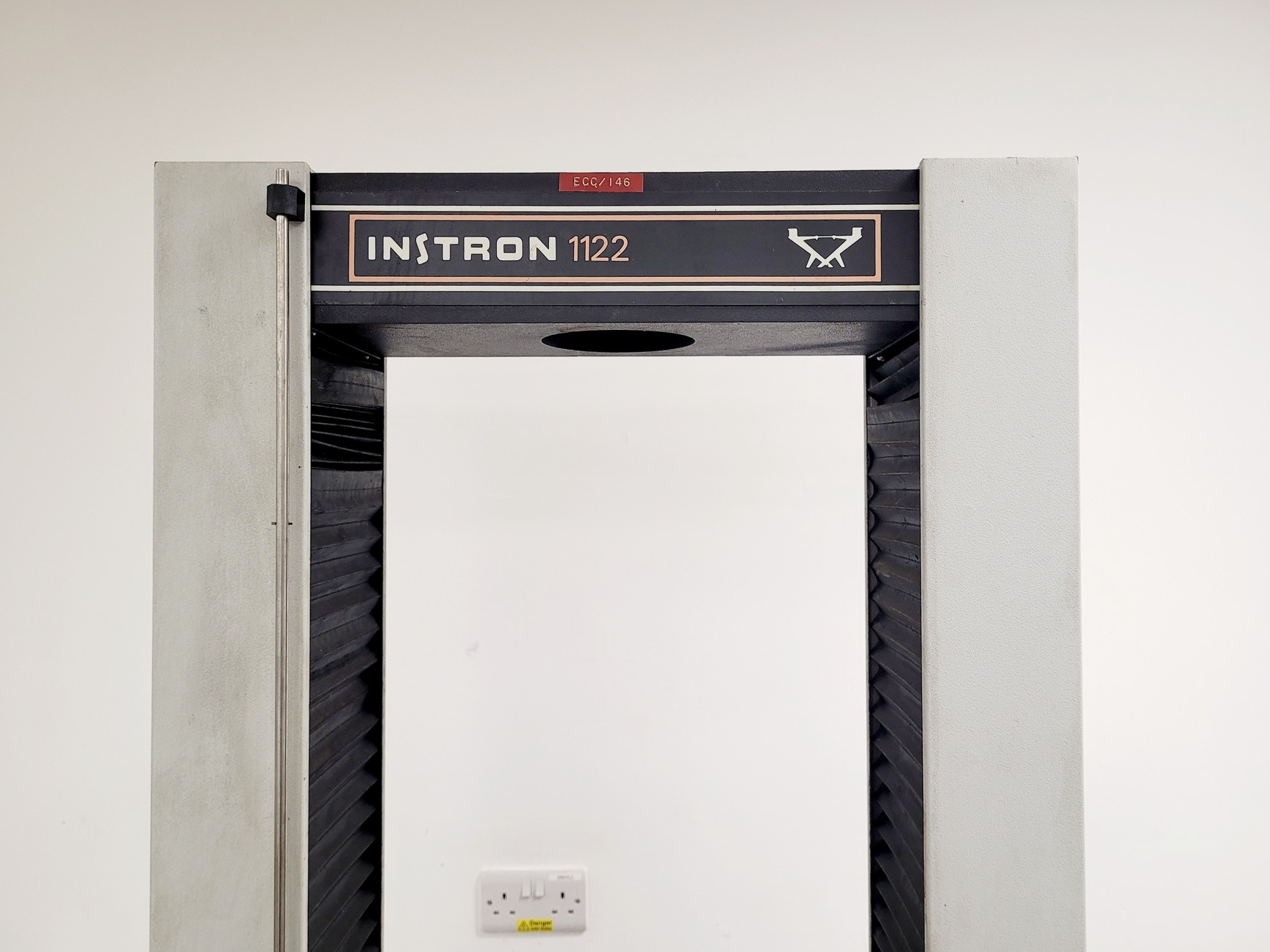 Image of Instron 1122 Universal Testing Machine w/ 3x Load Cells, Accessories 