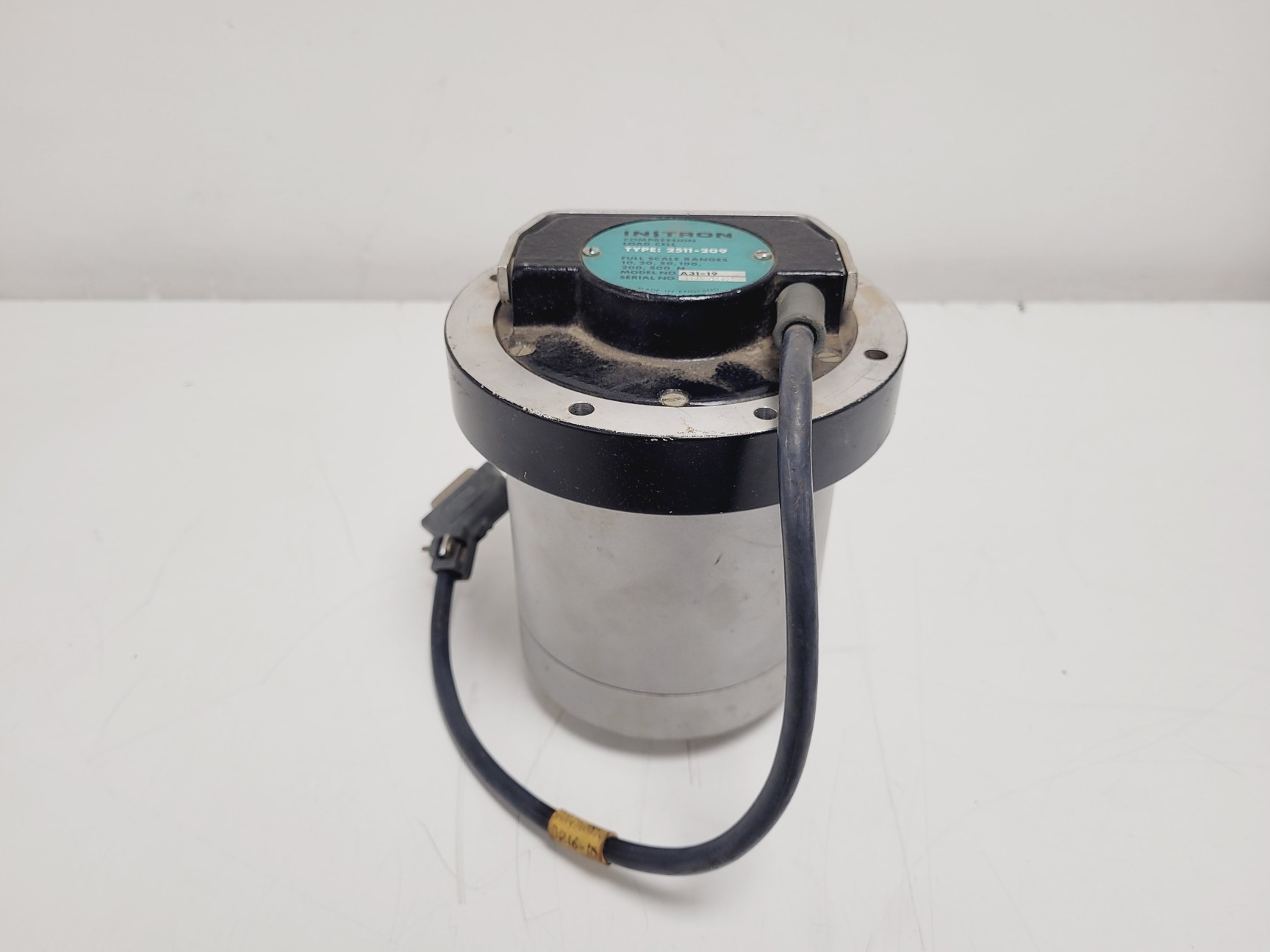 Image of Instron 1122 Universal Testing Machine w/ 3x Load Cells, Accessories 