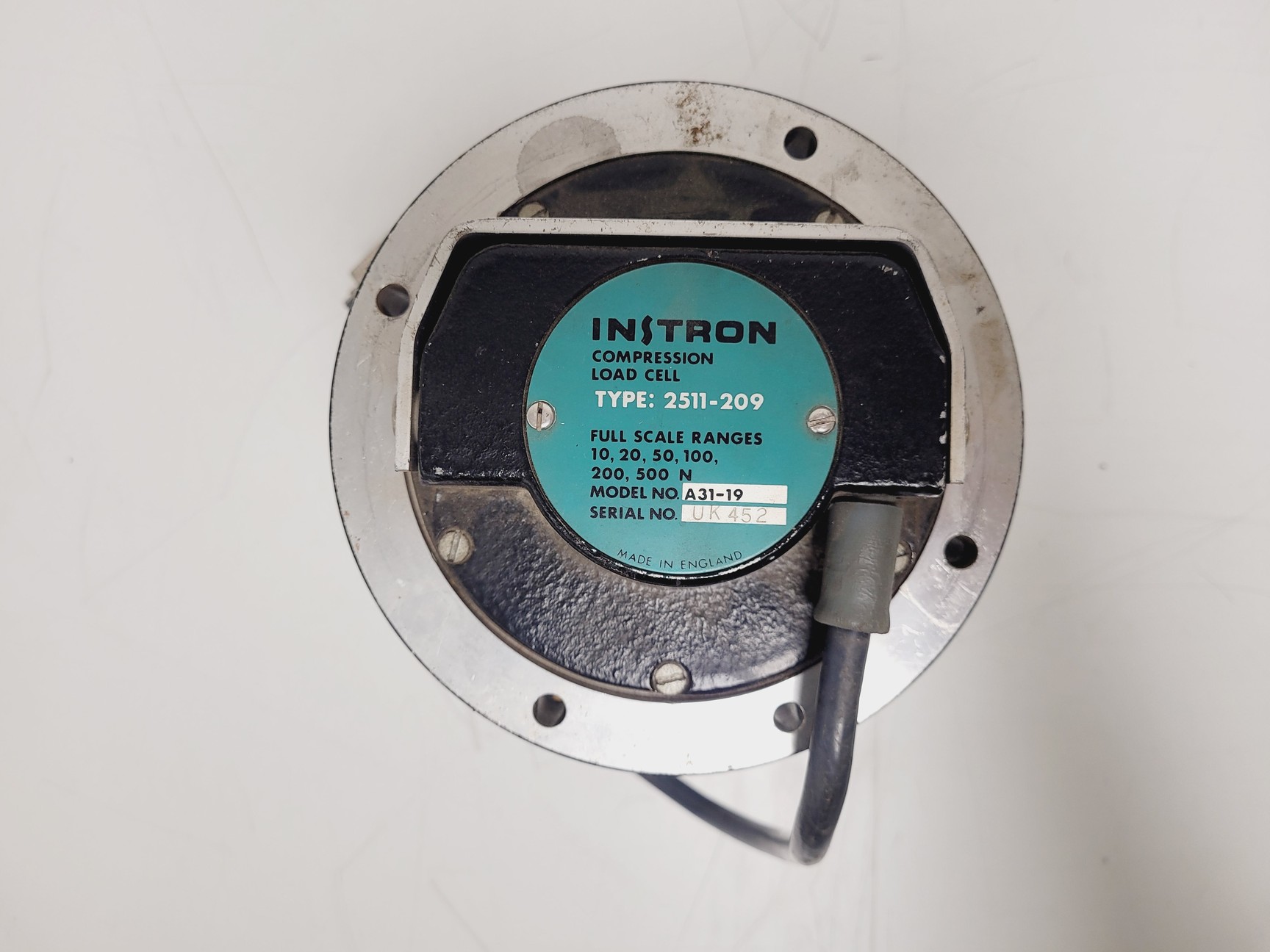 Image of Instron 1122 Universal Testing Machine w/ 3x Load Cells, Accessories 