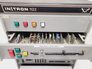 Thumbnail image of Instron 1122 Universal Testing Machine w/ 3x Load Cells, Accessories 