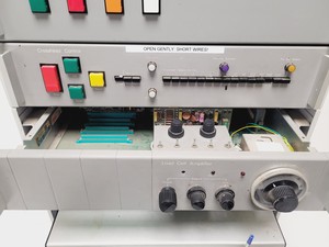 Thumbnail image of Instron 1122 Universal Testing Machine w/ 3x Load Cells, Accessories 