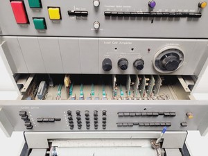 Thumbnail image of Instron 1122 Universal Testing Machine w/ 3x Load Cells, Accessories 