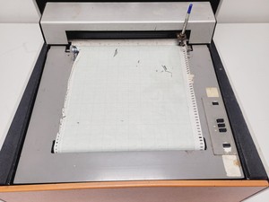 Thumbnail image of Instron 1122 Universal Testing Machine w/ 3x Load Cells, Accessories 