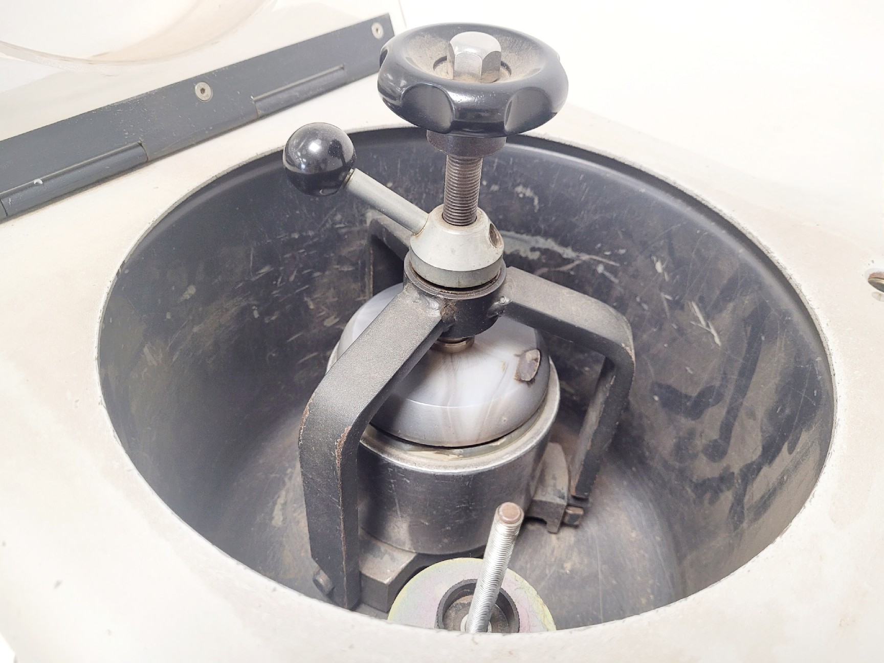 Image of Retsch S100 Planetary Ball Mill
