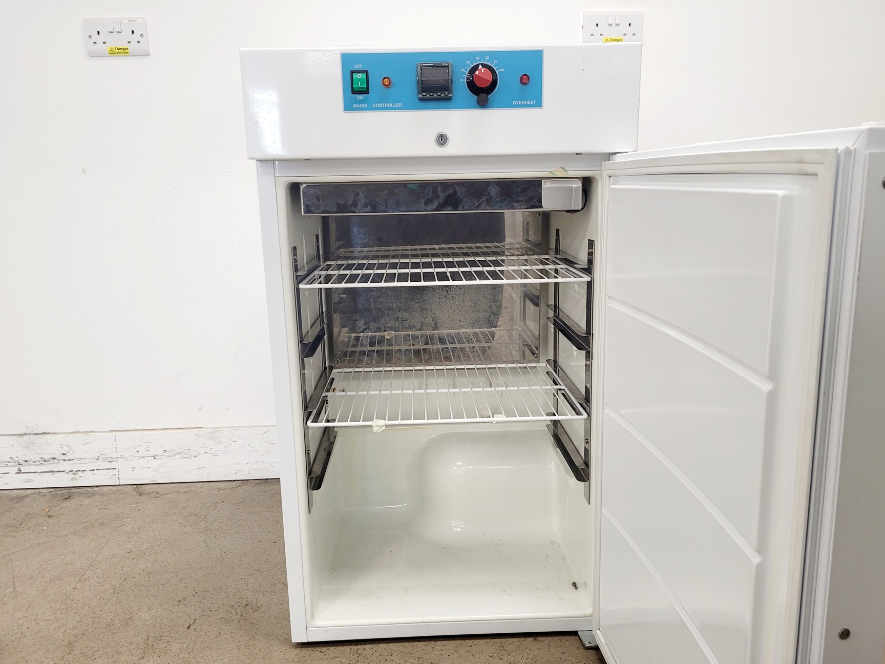 Image of Genlab CI/100 Cooled Incubator Lab