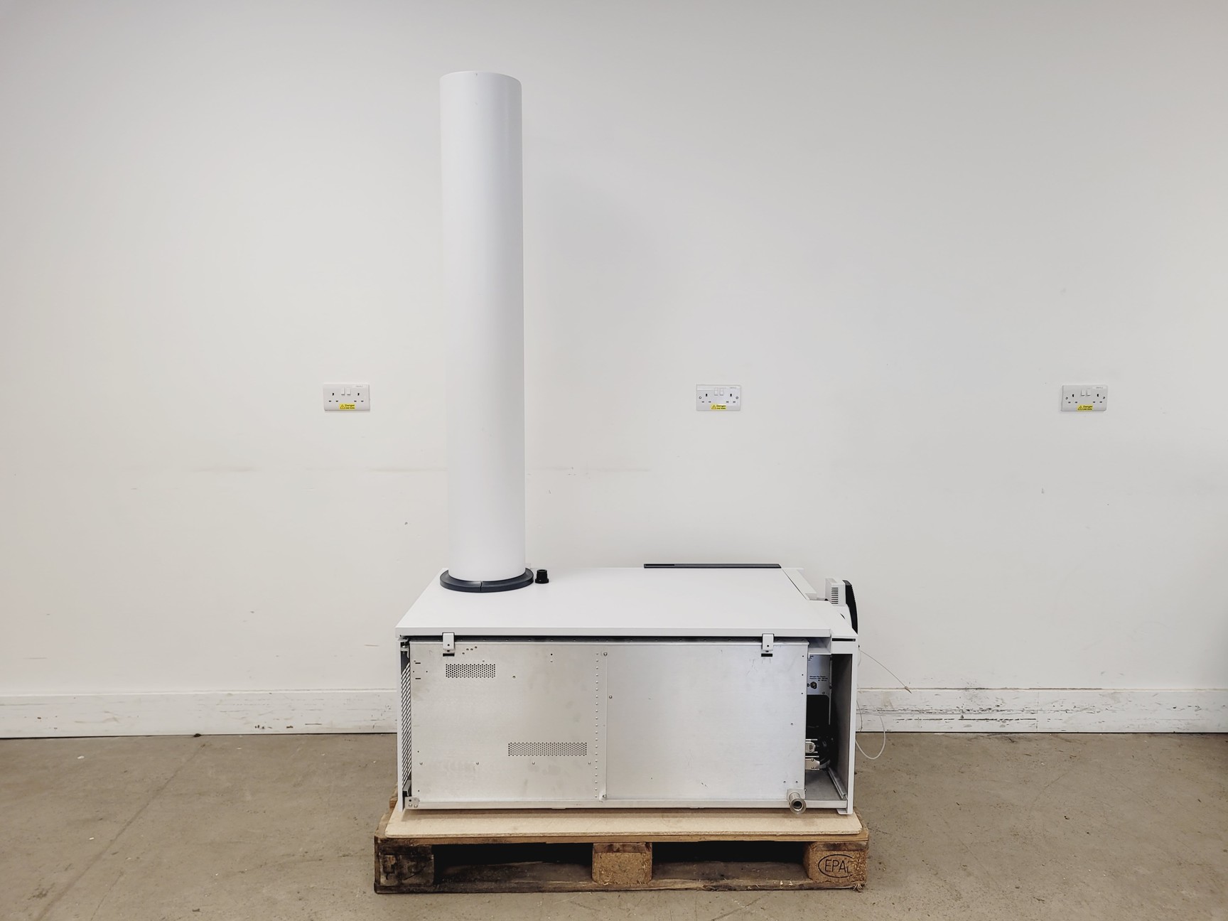 Image of Agilent 6540 UHD Accurate-Mass Q-TOF LC/MS w/ 1200 Infinity Series HPLC