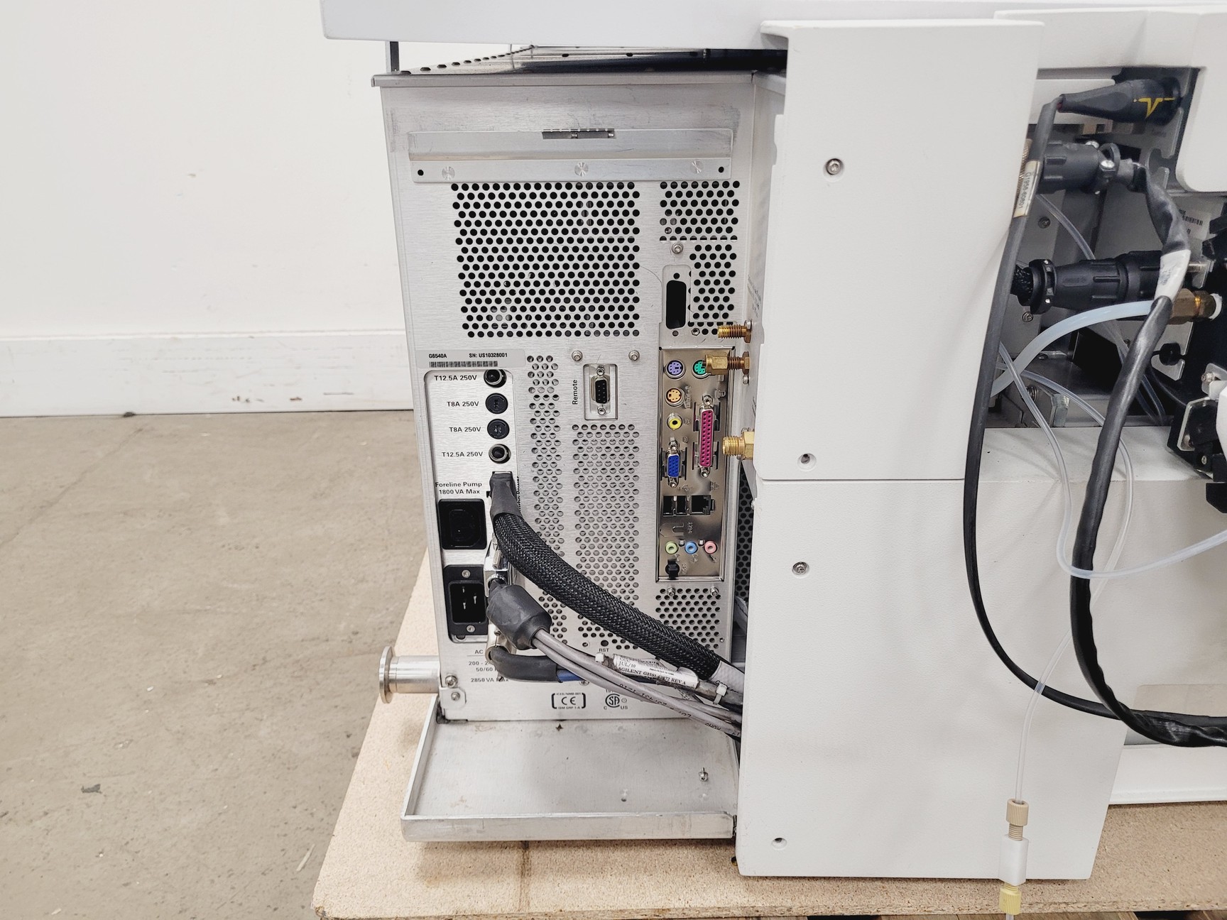 Image of Agilent 6540 UHD Accurate-Mass Q-TOF LC/MS w/ 1200 Infinity Series HPLC