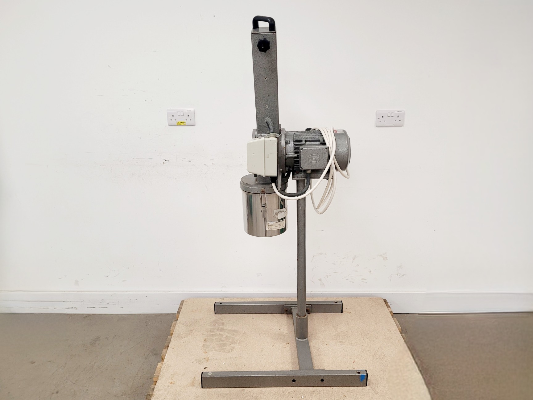 Image of Retsch Muhle SM1 Cutting Mill