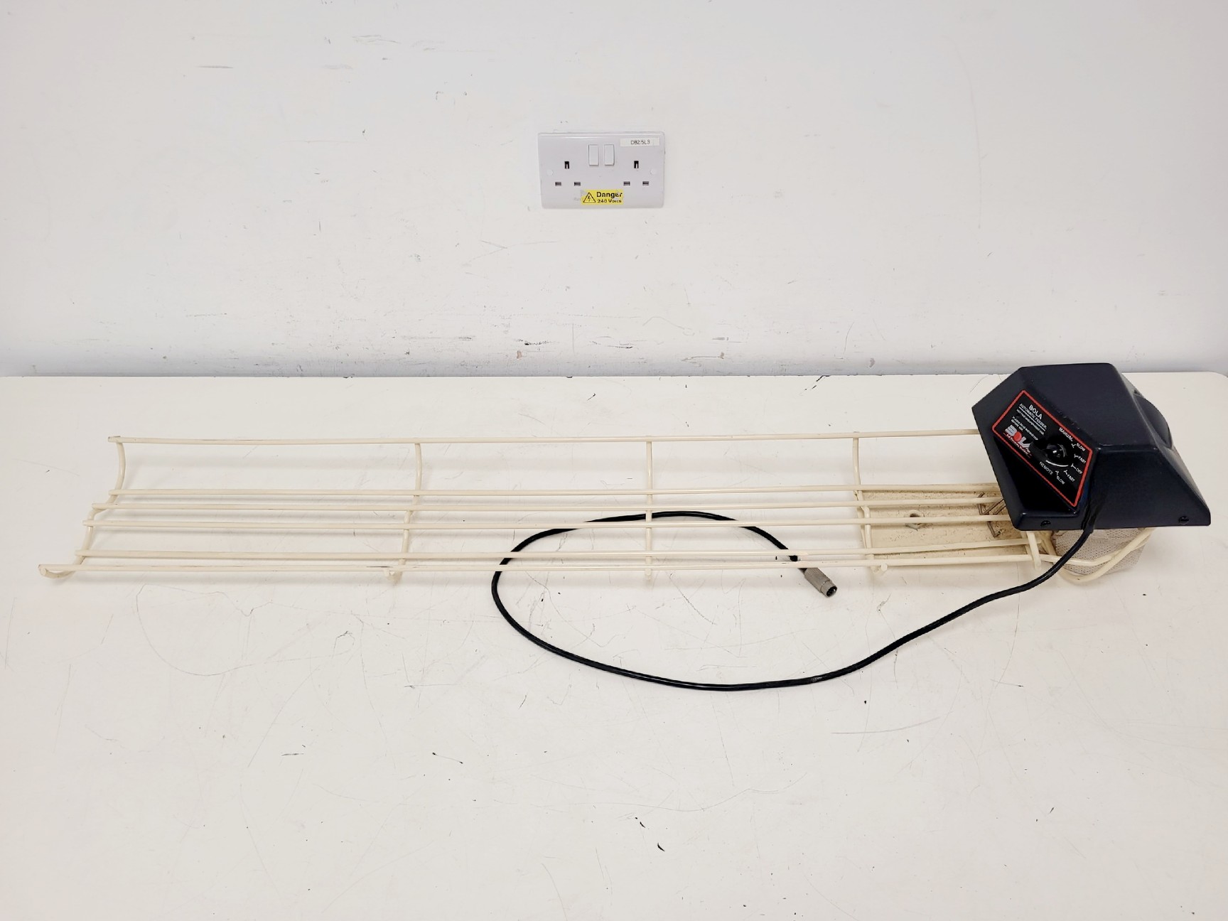 Image of BOLA Cricket Bowling Machine with Automatic Feeder