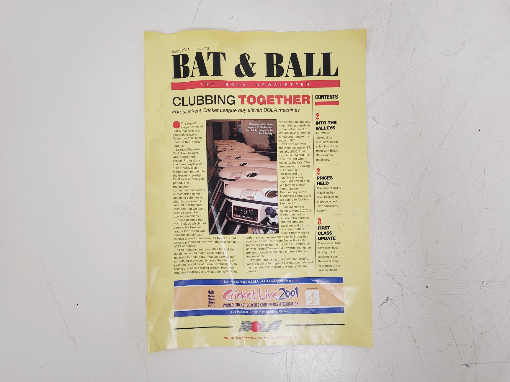 Image of BOLA Cricket Bowling Machine with Automatic Feeder