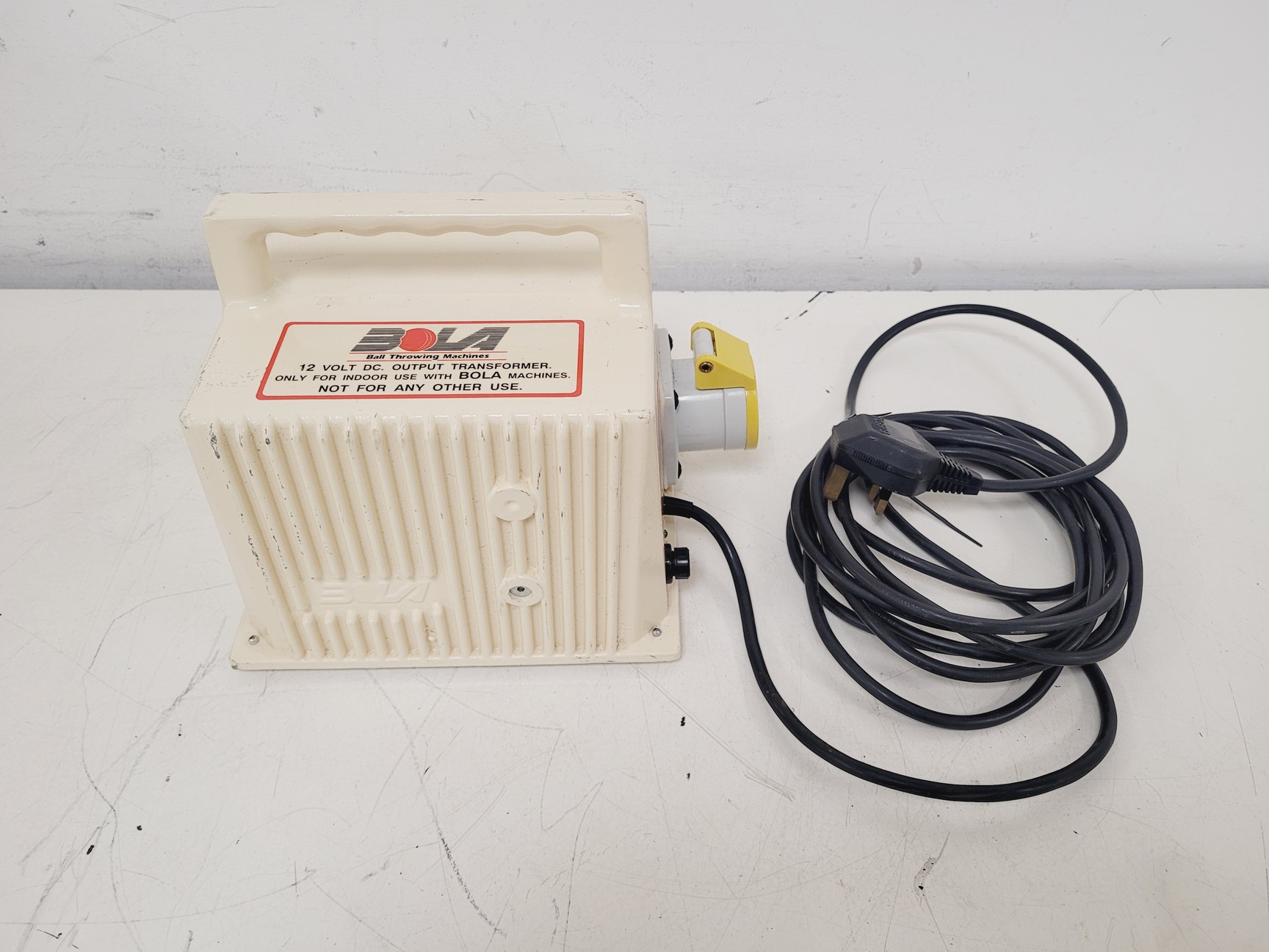 Image of BOLA Cricket Bowling Machine with Automatic Feeder