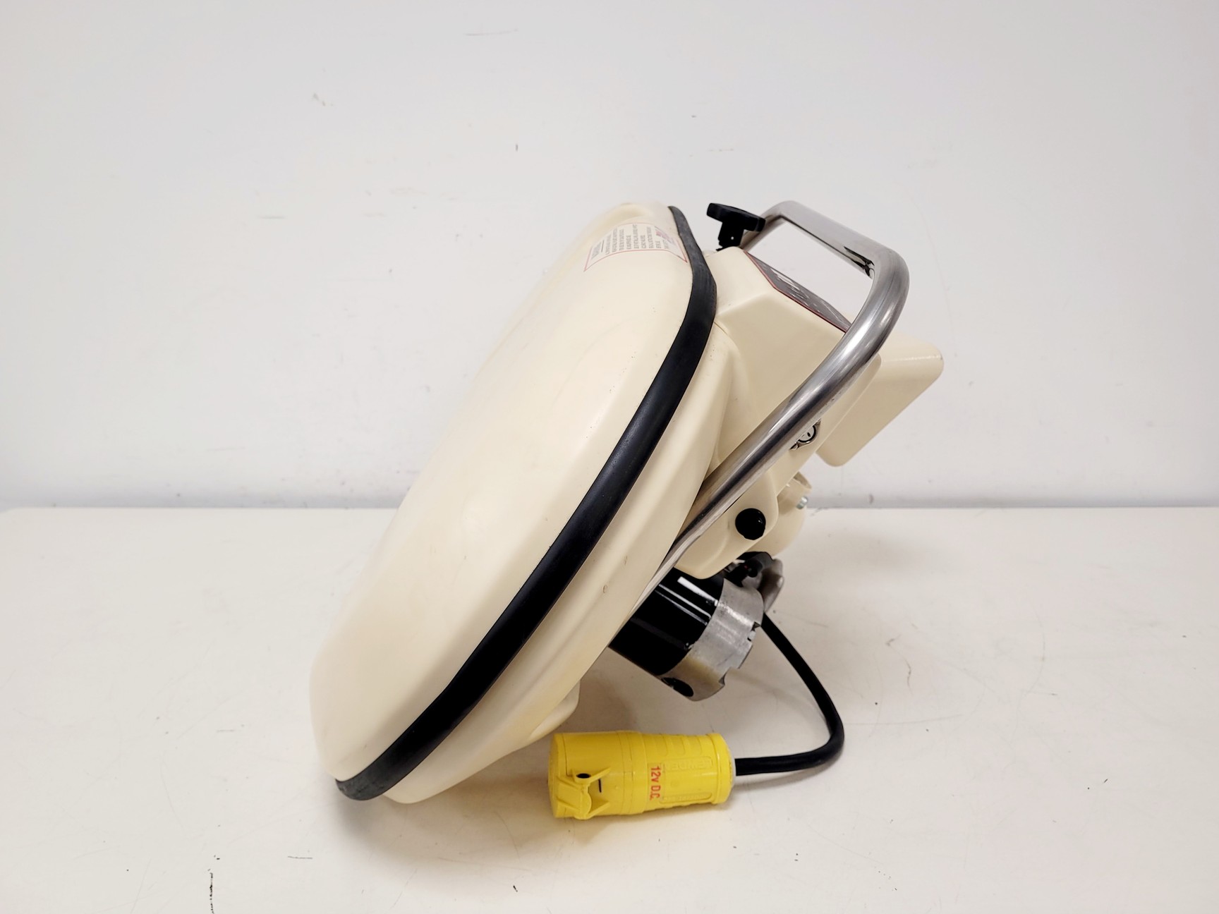 Image of BOLA Cricket Bowling Machine with Automatic Feeder