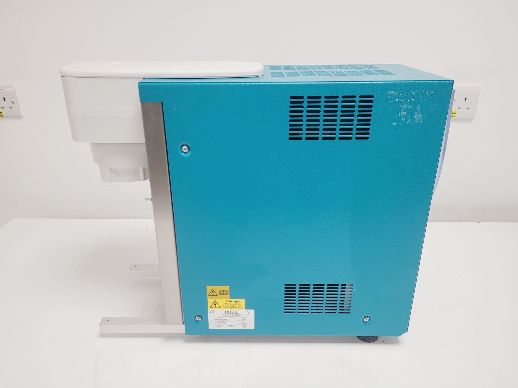 Image of GeneVac miVac Quattro Concentrator & Pump System QUC, MST, DUP Lab