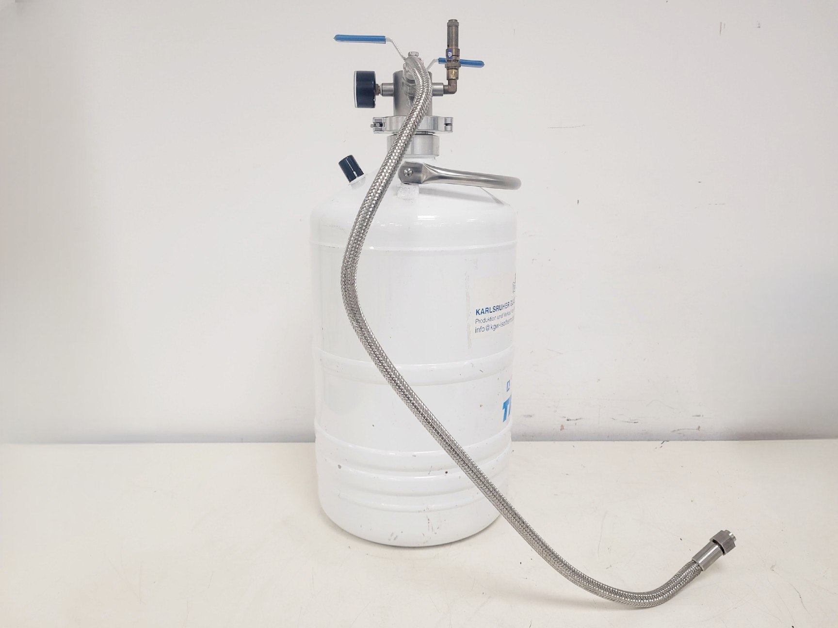 Image of Retsch CryoMill Cryogenic Grinder w/ Air Liquide TR11 Dewar Lab