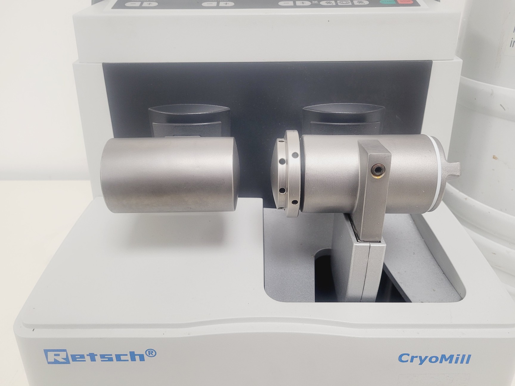 Image of Retsch CryoMill Cryogenic Grinder w/ Air Liquide TR11 Dewar Lab