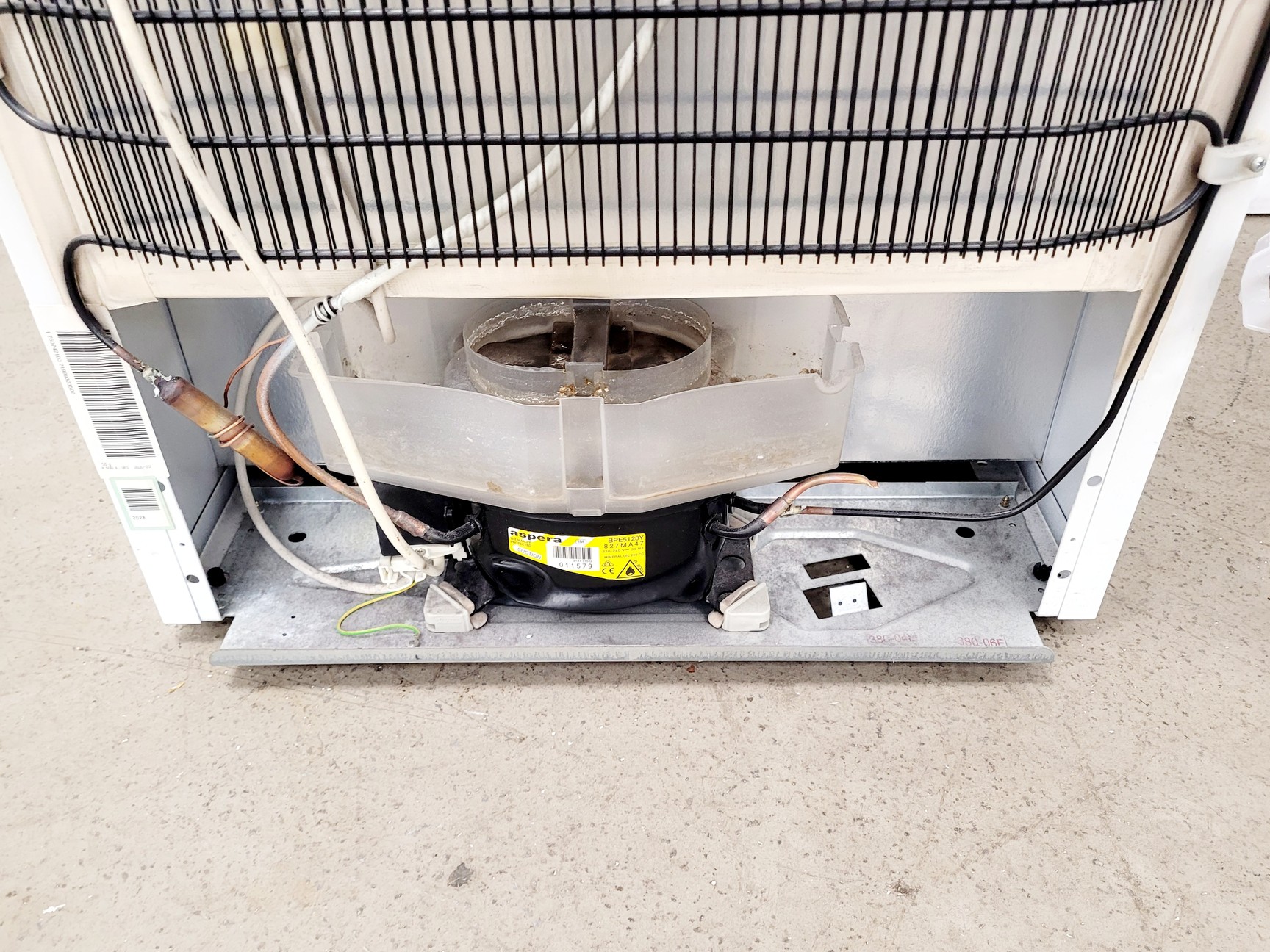 Image of Liebherr UKS 3600 Laboratory Fridge