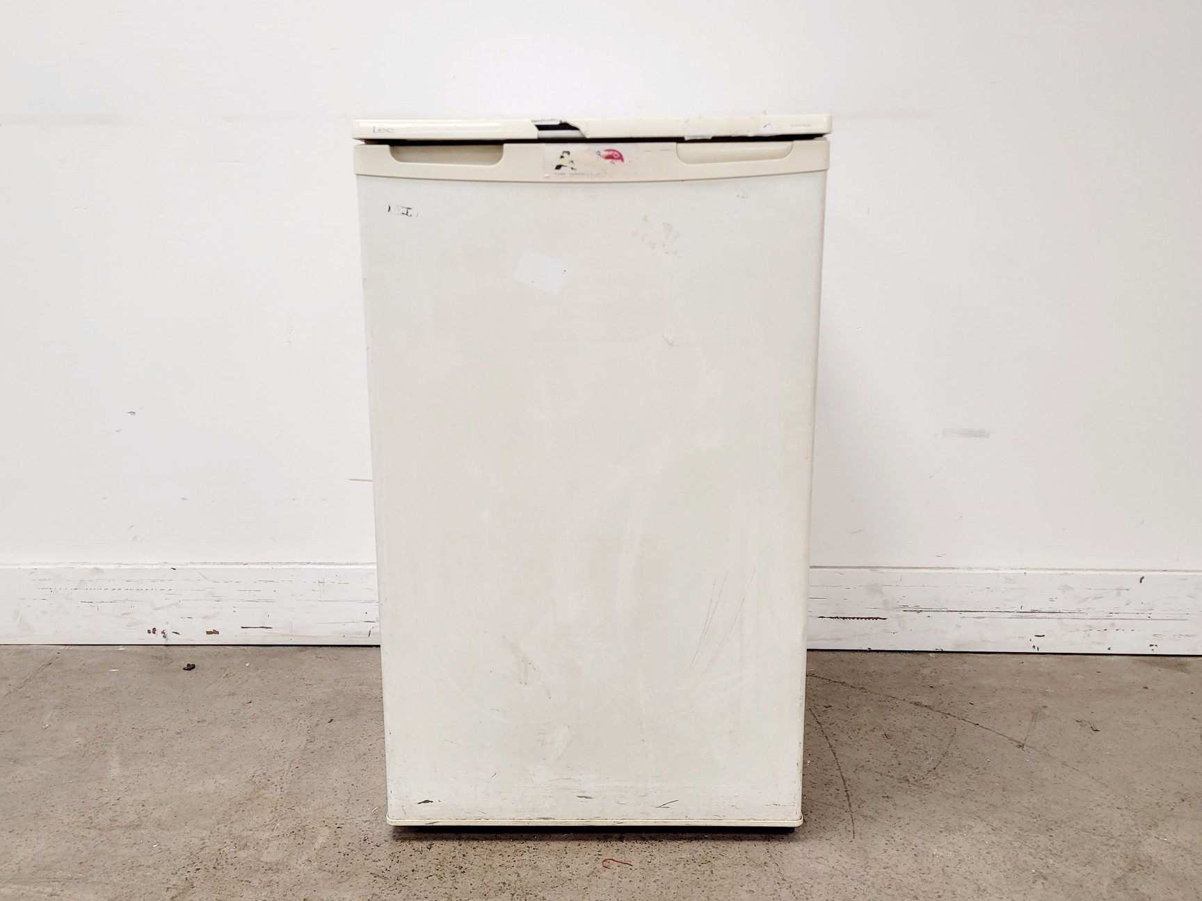 Image of Lec R550WS Fridge