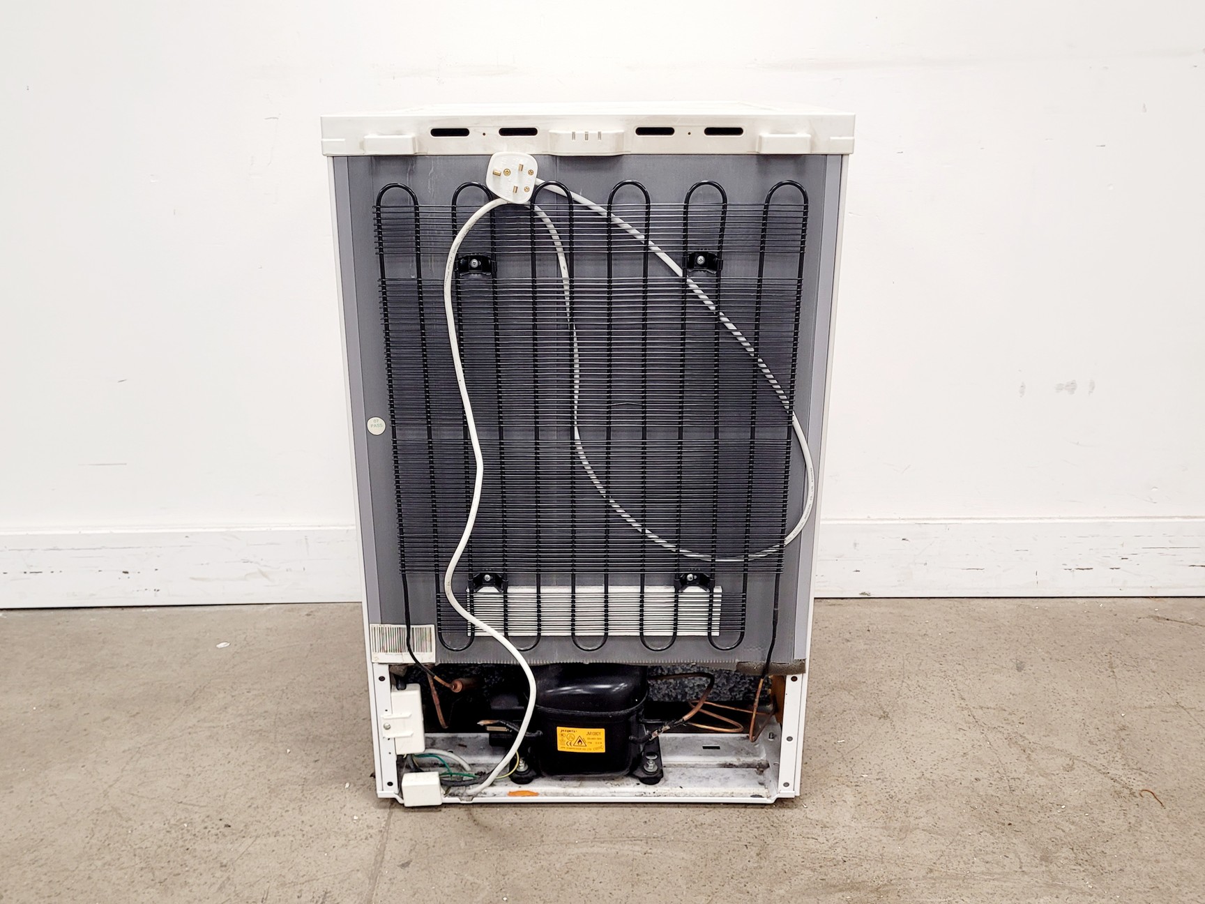 Image of Frigidaire FVE3803B Laboratory Freezer