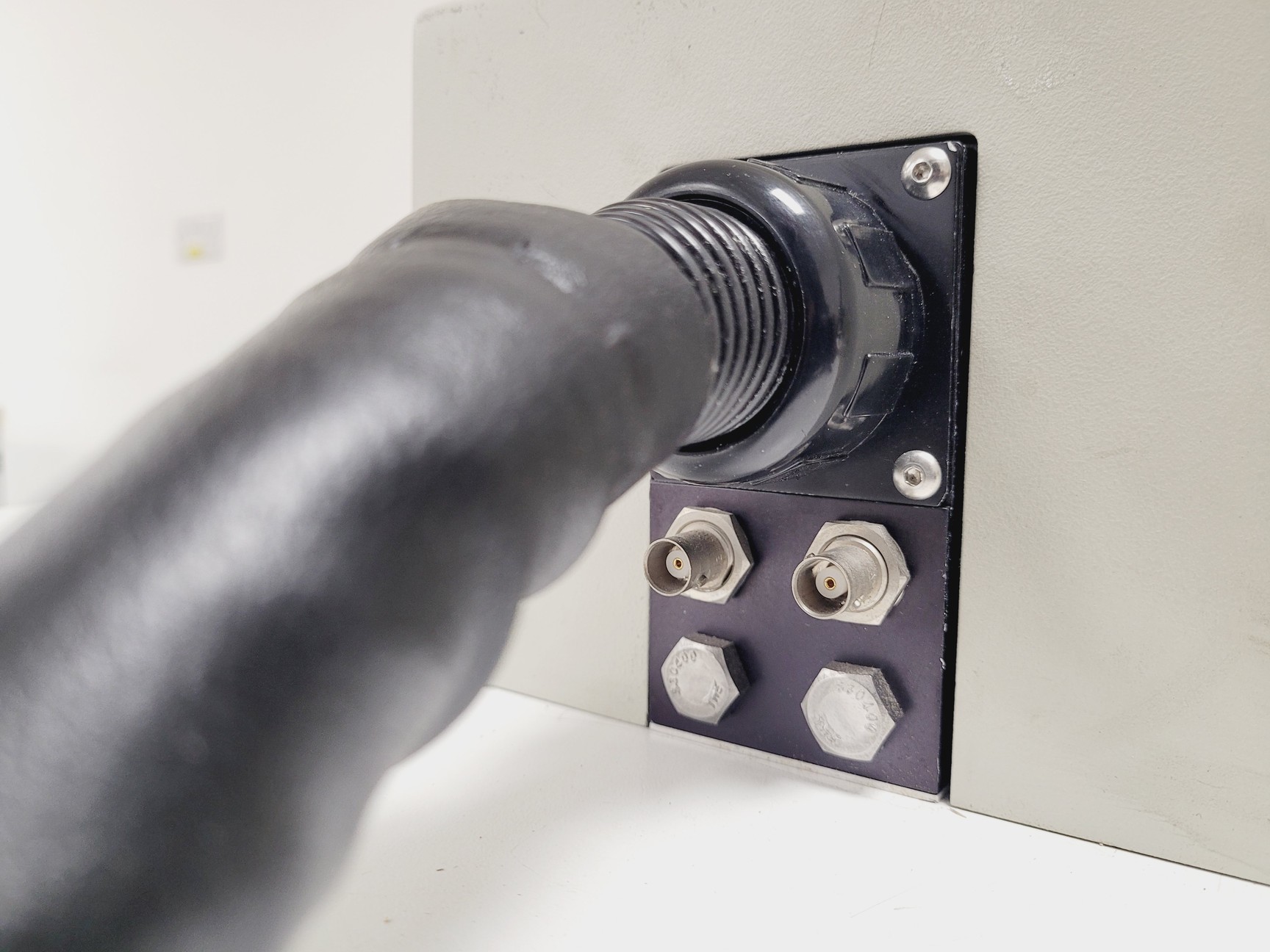 Image of Spectra-Physics MAI-TAI HP 1020 Laser System w/ Chiller & Power Supply