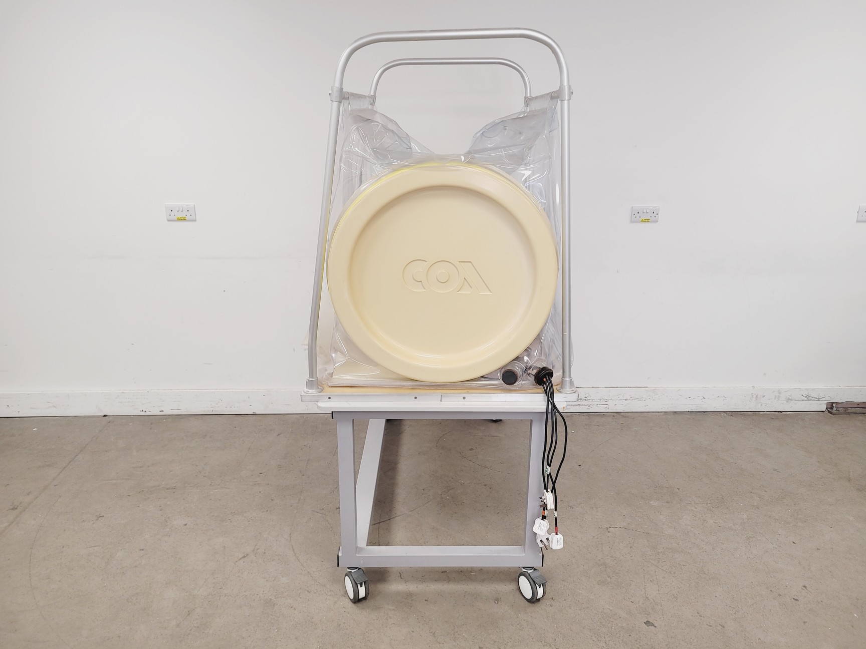 Image of COY Glove Box w/ VHC-A-C Hypoxic Chamber & Gas Control System