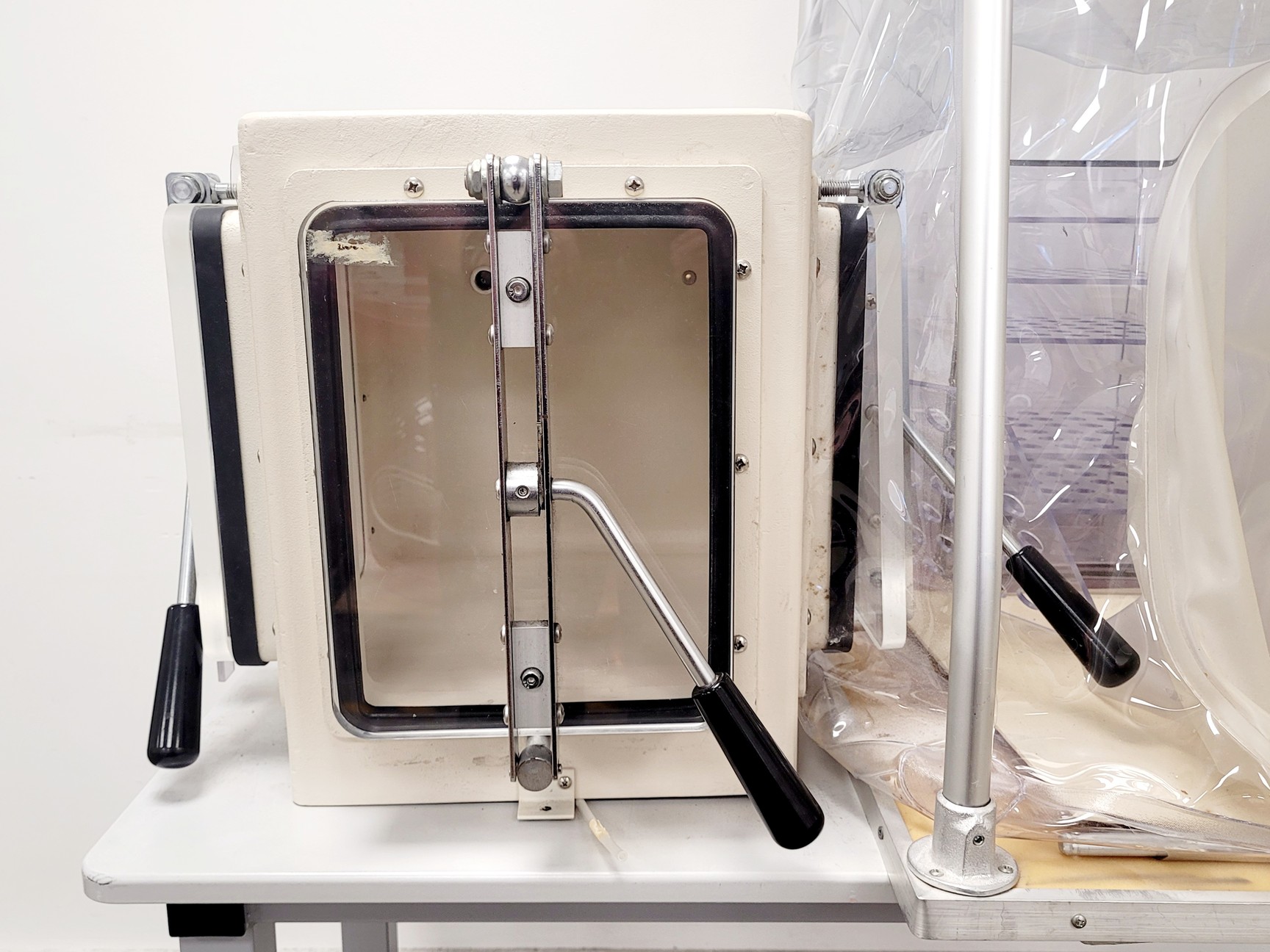 Image of COY Glove Box w/ VHC-A-C Hypoxic Chamber & Gas Control System