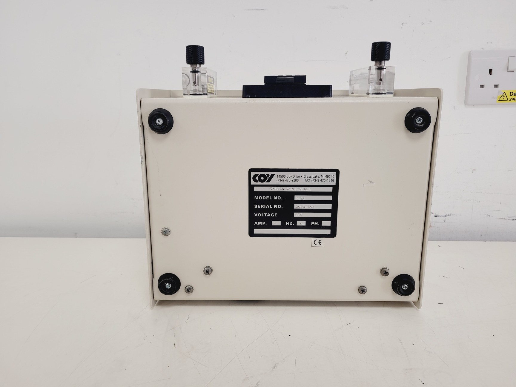 Image of COY Glove Box w/ VHC-A-C Hypoxic Chamber & Gas Control System