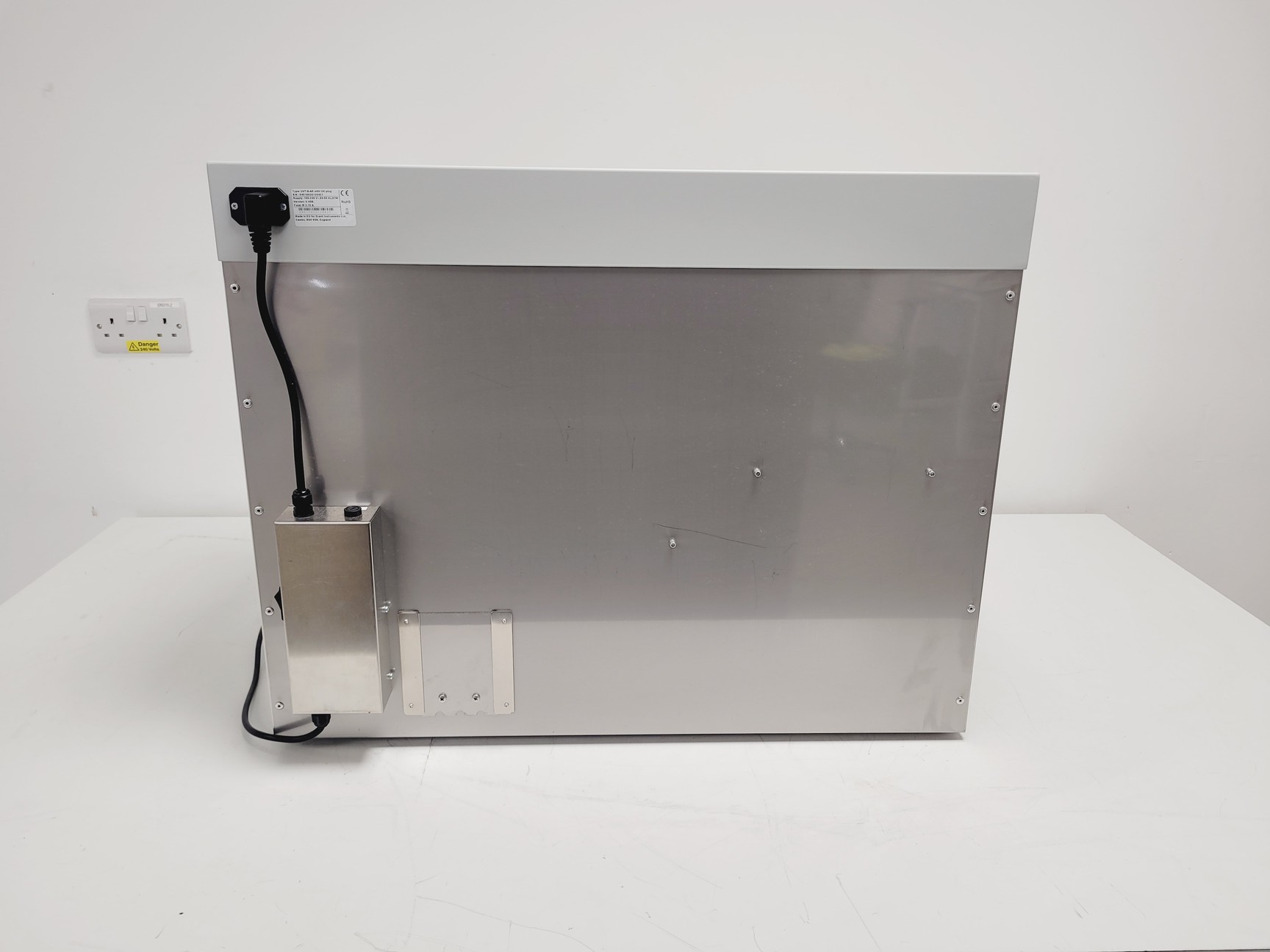 Image of Grant-bio UVT-B-AR UV Cabinet for PCR Operations Lab