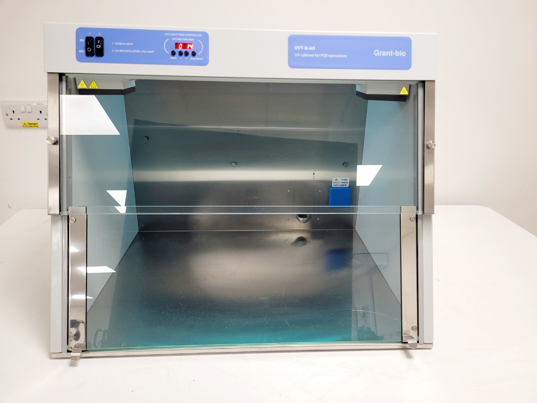 Image of Grant-bio UVT-B-AR UV Cabinet for PCR Operations Lab
